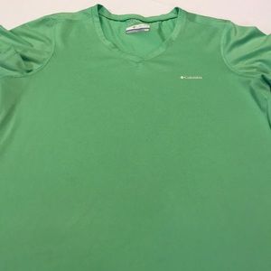 Columbia active wear shirt